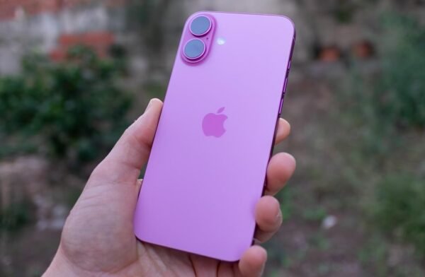 Apple iPhone 16, US Version, 128GB, Pink - Unlocked (Renewed) - Image 7